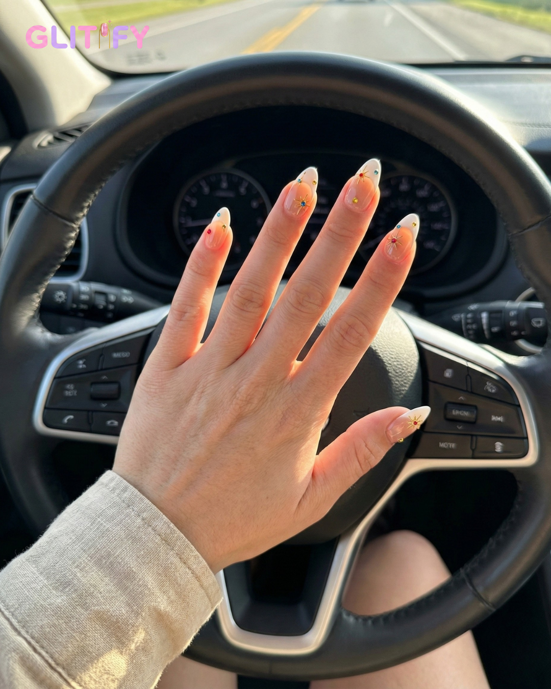 Le Clou Pure White French Luxe Nails