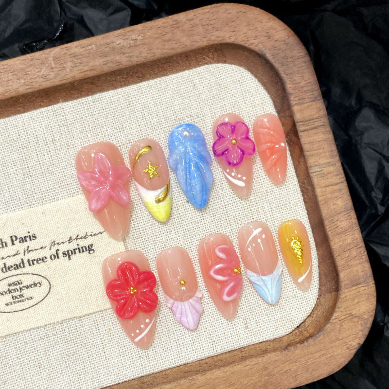 Le Clou Tropic Shell Nails