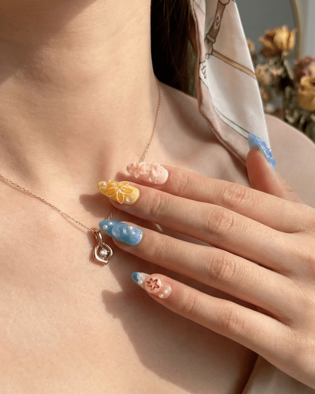 Le Clou Island Bloom Nails - Le Clou