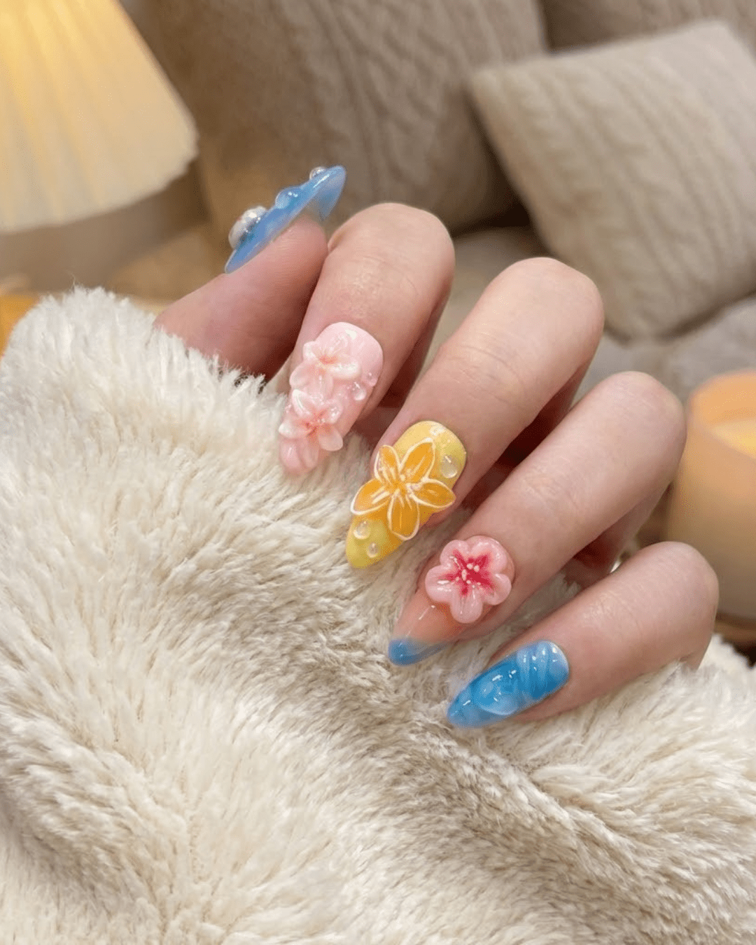 Le Clou Island Bloom Nails - Le Clou