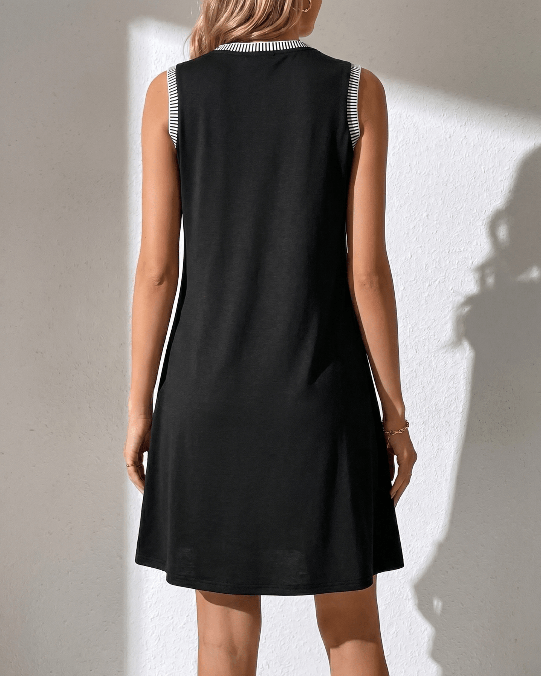 Women’s Sleeveless Beach Sundress with Pockets - Lace Drop